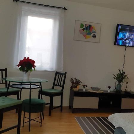 Relax Apartman Veresegyház Zewnętrze zdjęcie